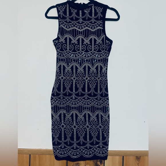 Banjul Black and White Patterned Midi Dress - Picture 2 of 7